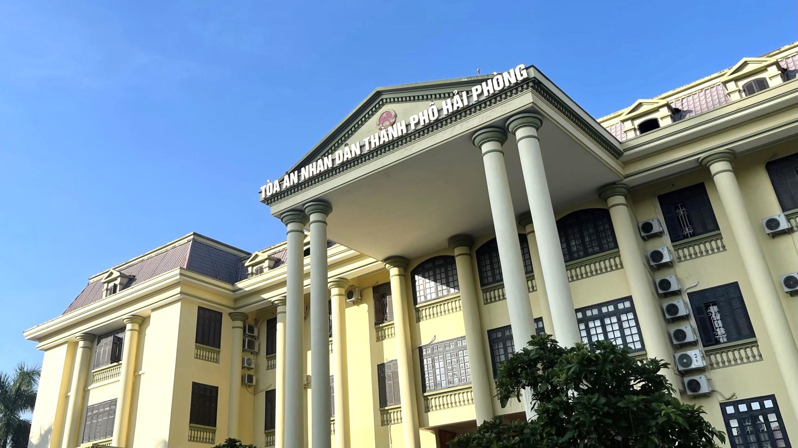 Giải quyết tranh chấp và kiện tụng