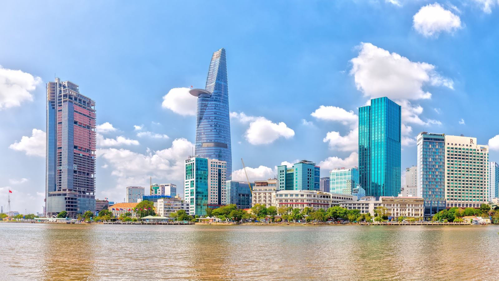 Đất đai và bất động sản